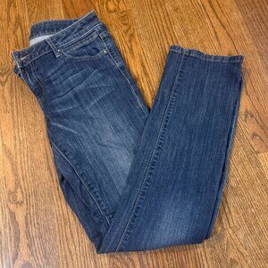 Dark Wash Skinny Jeans | Stretch Denim | Flattering Fit | Everyday Staple Sz 2